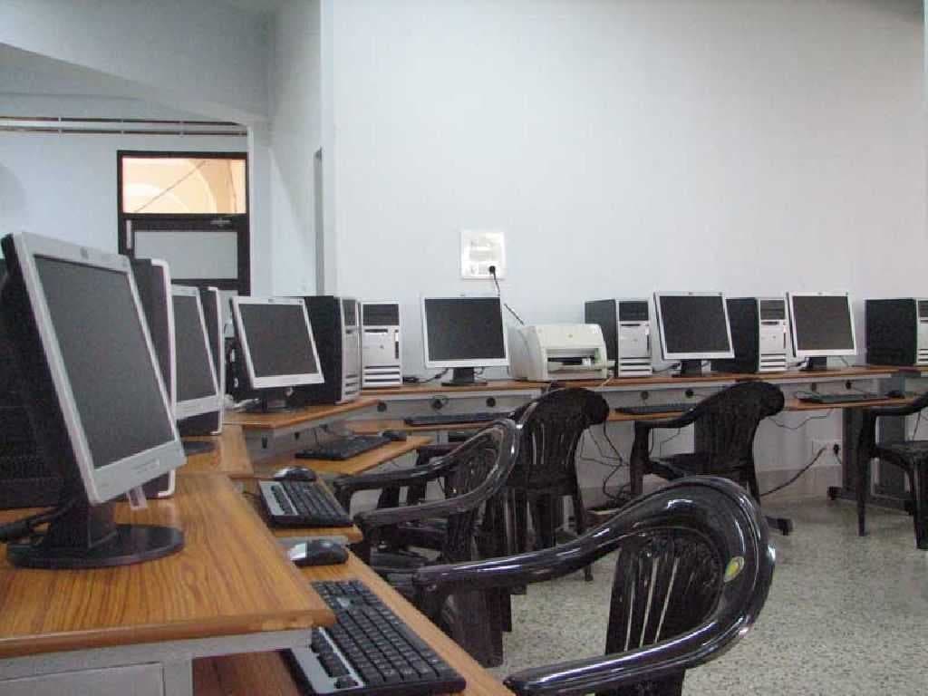 Sample of Computerroom
