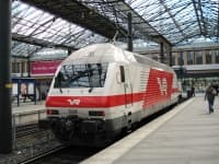 Sample 3 – Electric locomotive