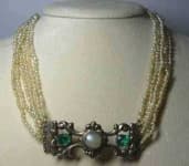 Sample 22 – Jewellery