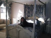 Sample 1 – Four poster