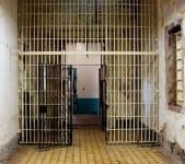 Sample 3 – Prisoncell