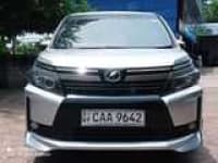 Sample 4 – Voxy car