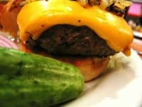 Sample 3 – Cheeseburger