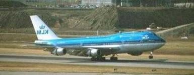 Sample 6 – Airplanes