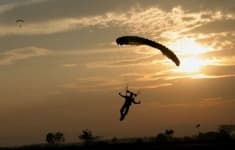 Sample 3 – Parachute