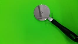 Sample 4 – Pizza cutter