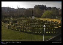 Sample 2 – Maze