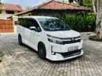 Sample 3 – Voxy car