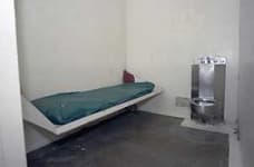 Sample 4 – Prisoncell