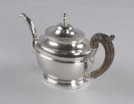 Sample 4 – Teapot
