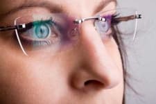Sample 3 – Eyeglasses