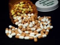 Sample 6 – Pill bottle