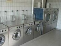 Sample 4 – Laundromat