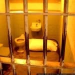 Sample 2 – Prisoncell