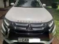 Sample 17 – Outlander car