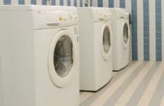 Sample 3 – Laundromat