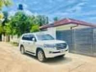 Sample 9 – Land cruiser sahara car