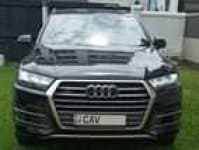 Sample 6 – Q7 car