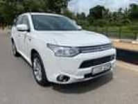 Sample 6 – Outlander car