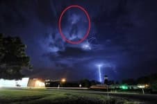 Sample 4 – Lightning