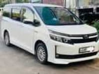 Sample 8 – Voxy car