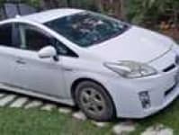 Sample 12 – Prius car