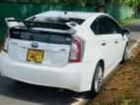 Sample 14 – Prius car