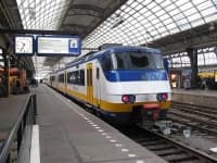 Sample 4 – Trainstation