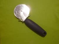 Pizza cutter image dataset preview