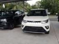 Sample 7 – Mahindra car