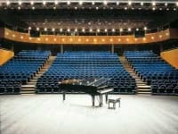 Sample 5 – Auditorium