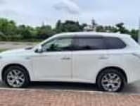 Sample 18 – Outlander car