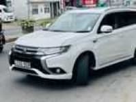 Sample 22 – Outlander car